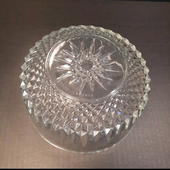 Vintage Arcoroc France Diamant Salad Serving Bowl ~ Tempered Clear Glass ~ 8" - Picture 3 of 6